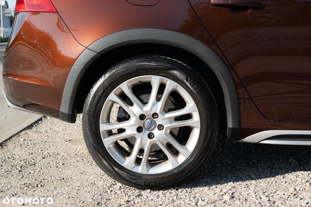Volvo V60 Cross Country D4 Momentum - 34