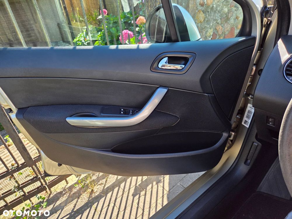 Peugeot 308 1.4 Trendy - 9