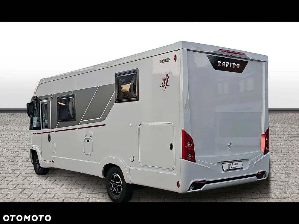 Rapido 850 F - Integra z łóżkiem królewskim / Kolekcja 2026 - 4