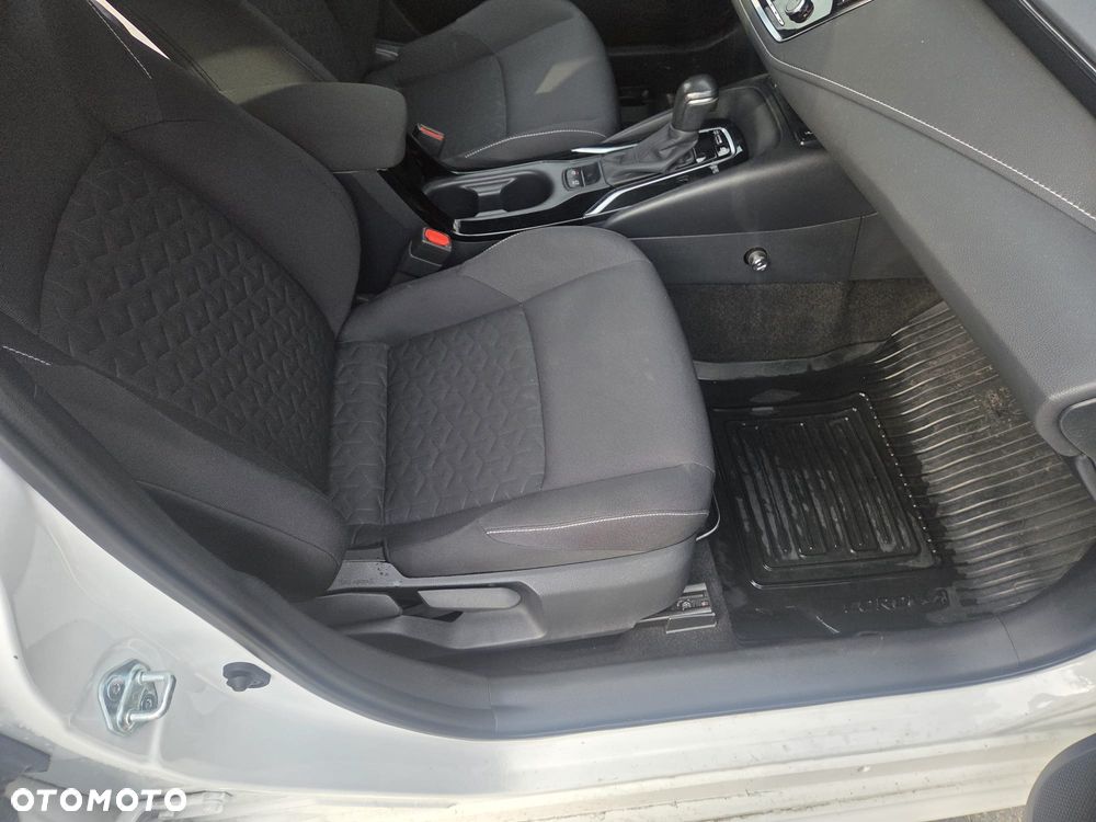 Toyota Corolla ver-1-8-hybrid-gpf-comfort - 22