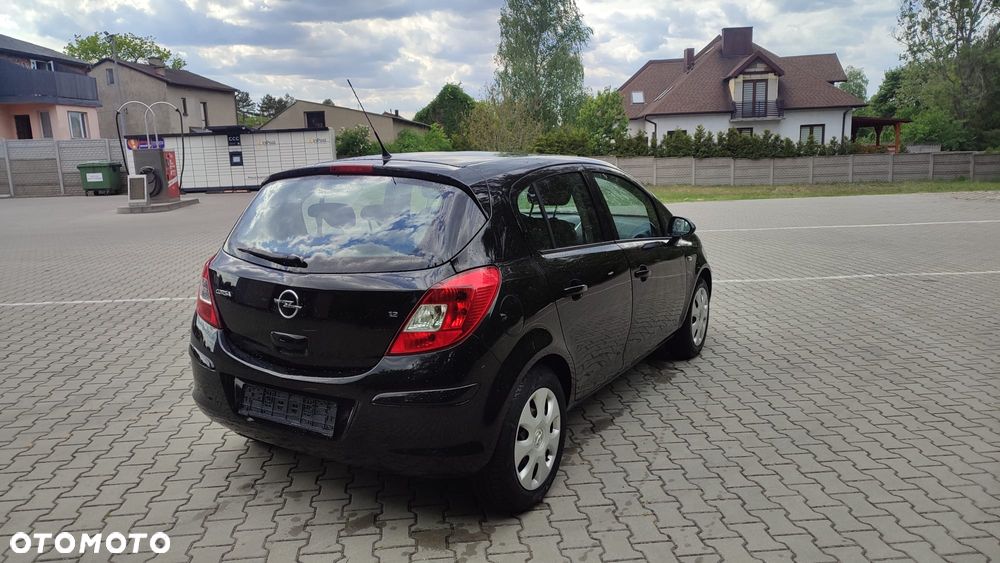 Opel Corsa 1.2 16V - 10