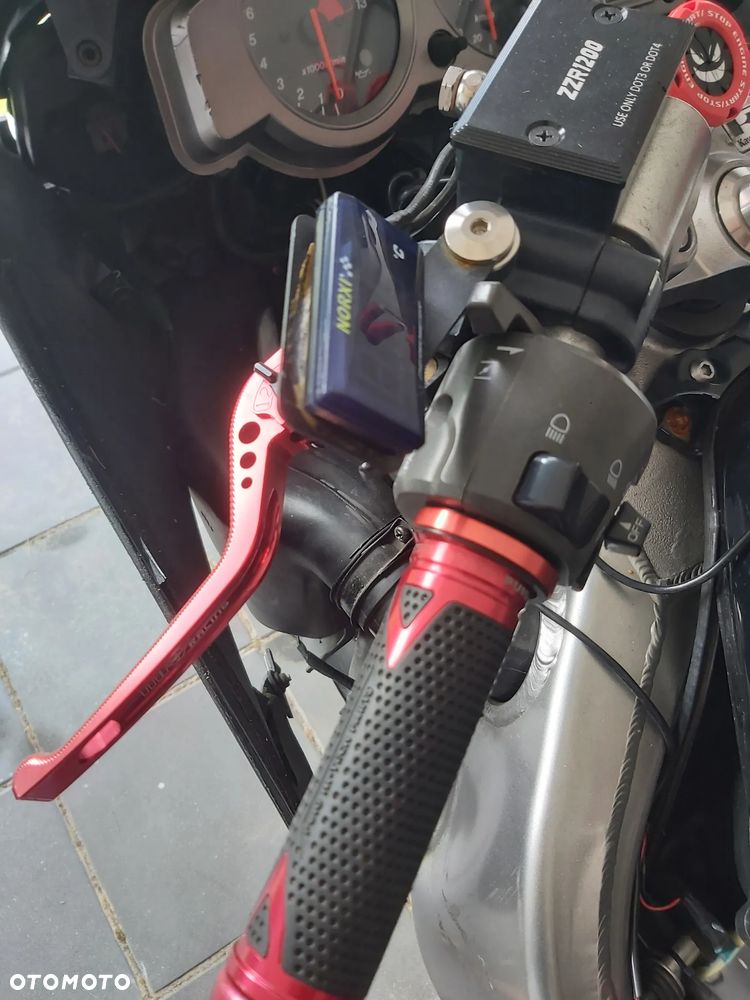 Kawasaki ZZR - 24