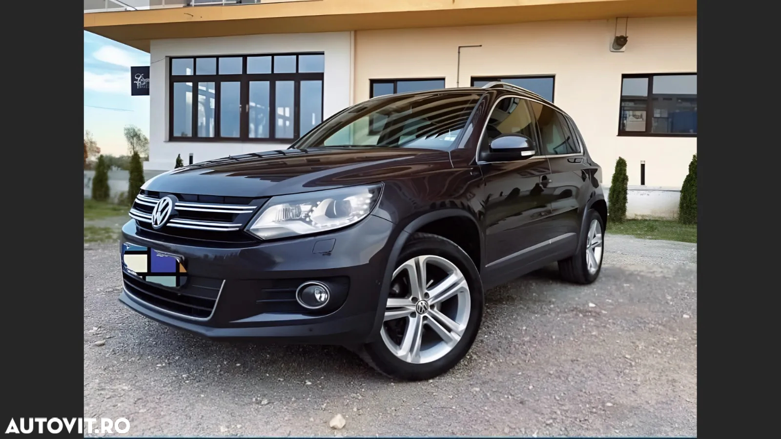 Volkswagen Tiguan 2.0 TDI SCR 4MOTION BlueMotion Technology DSG Lounge Sport & Style - 4