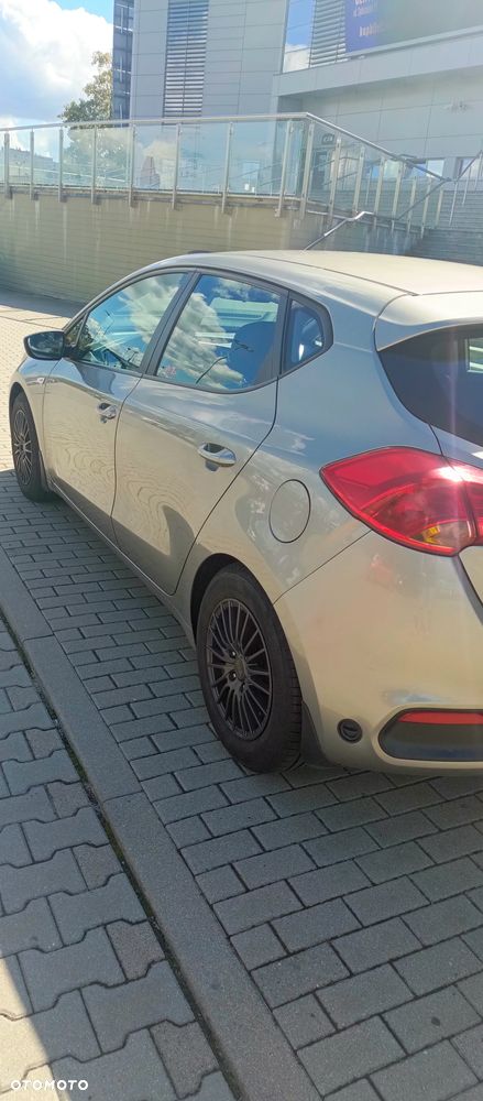 Kia Ceed 1.4 M - 8