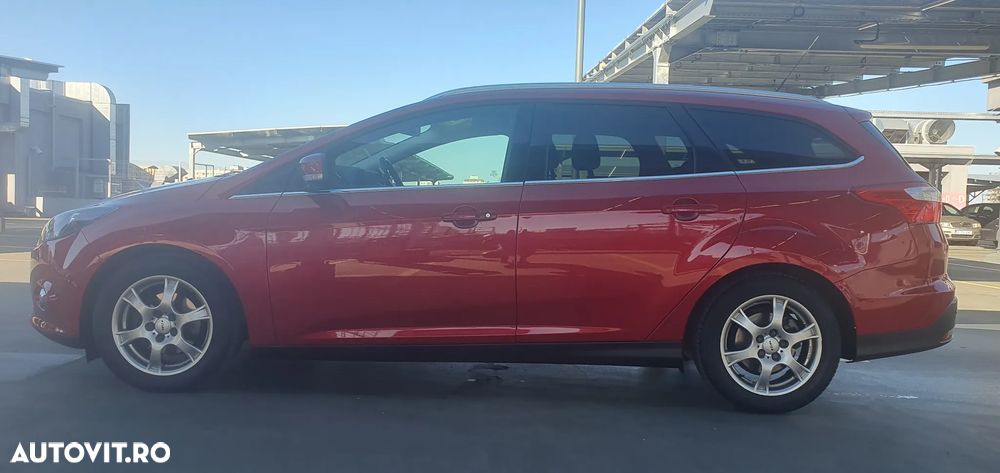 Ford Focus Turnier 1.0 EcoBoost Start-Stopp-System Titanium - 5