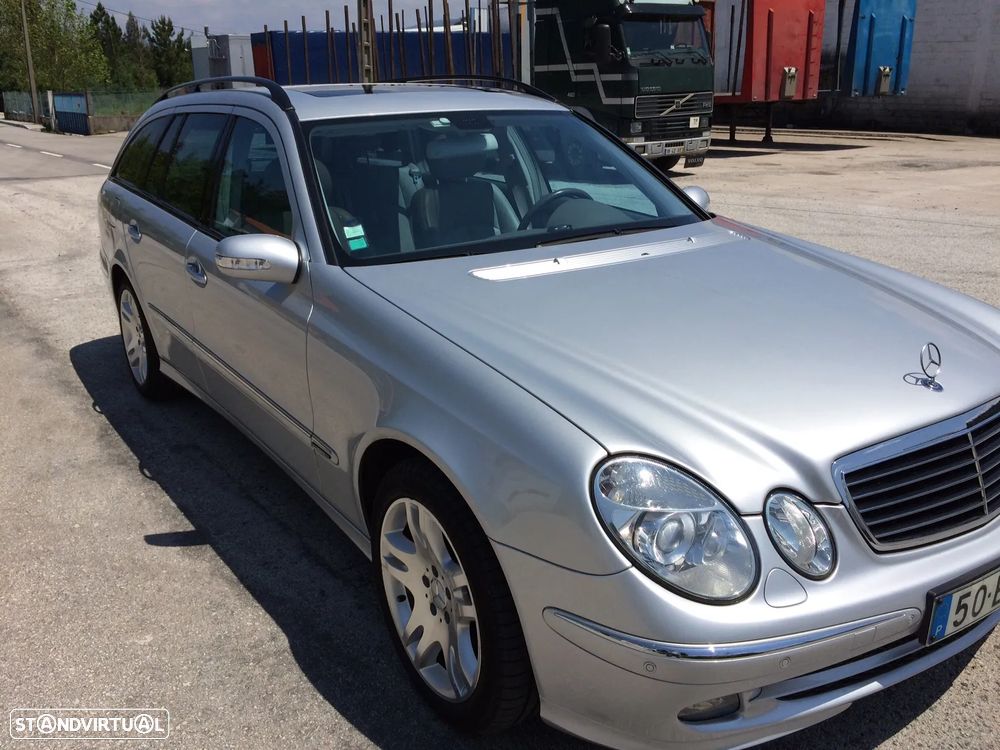 Mercedes-Benz E 320 - 1
