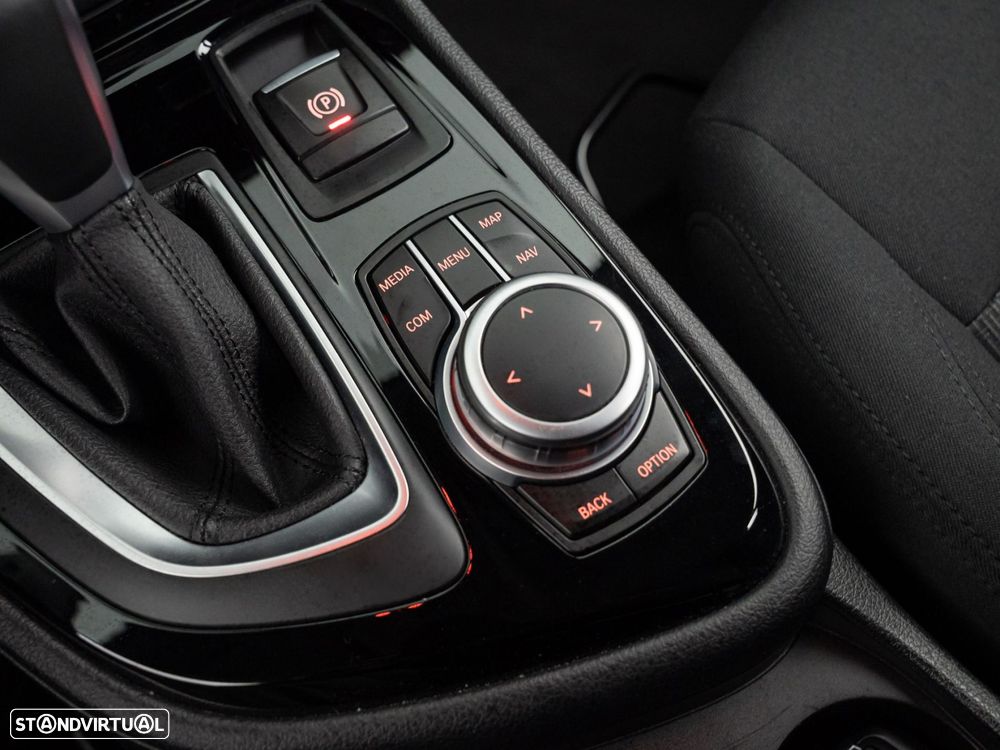 BMW 225xe Active Tourer Advantage - 26