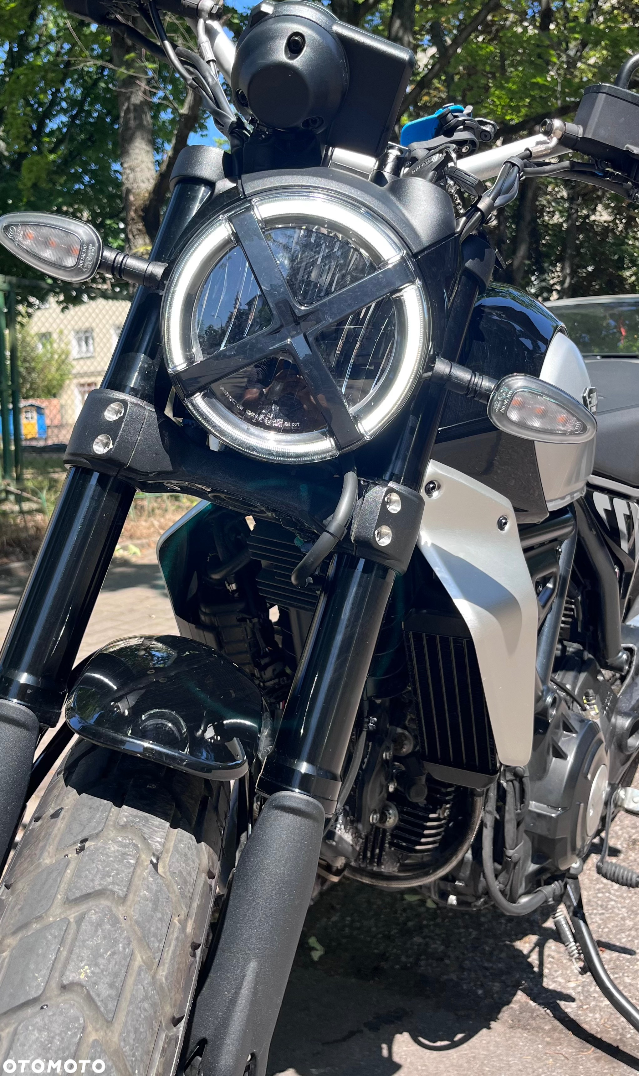 Ducati Scrambler - 9