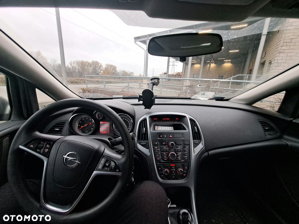 Opel Astra - 4