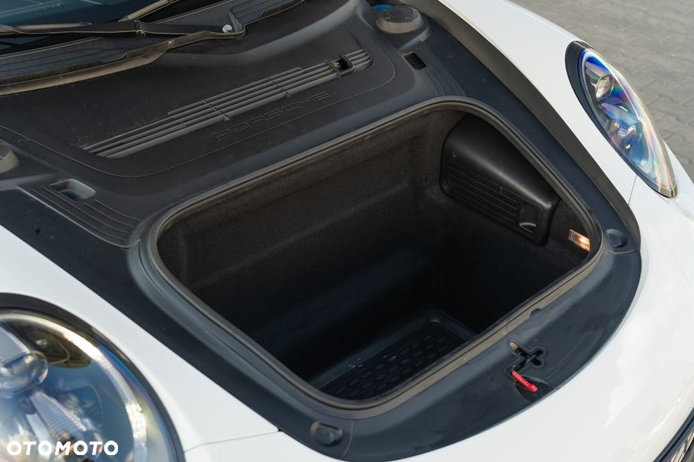 Porsche 911 Carrera T - 16