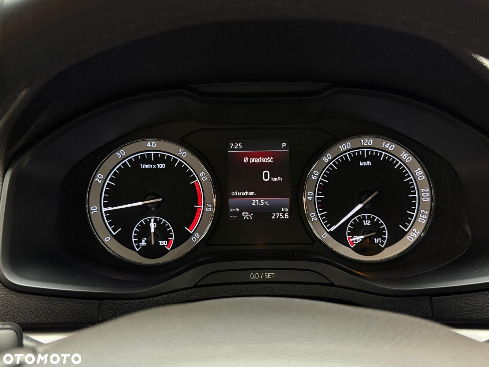 Skoda Karoq 1.5 TSI ACT 4x2 Style DSG - 27