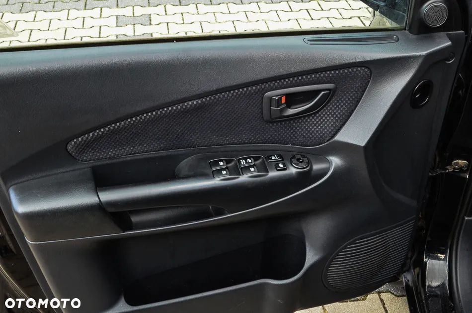 Hyundai Tucson 2.0 2WD GLS - 33