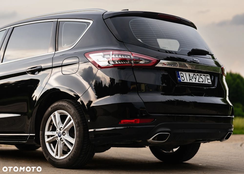 Ford S-Max 2.0 EcoBlue Titanium - 24