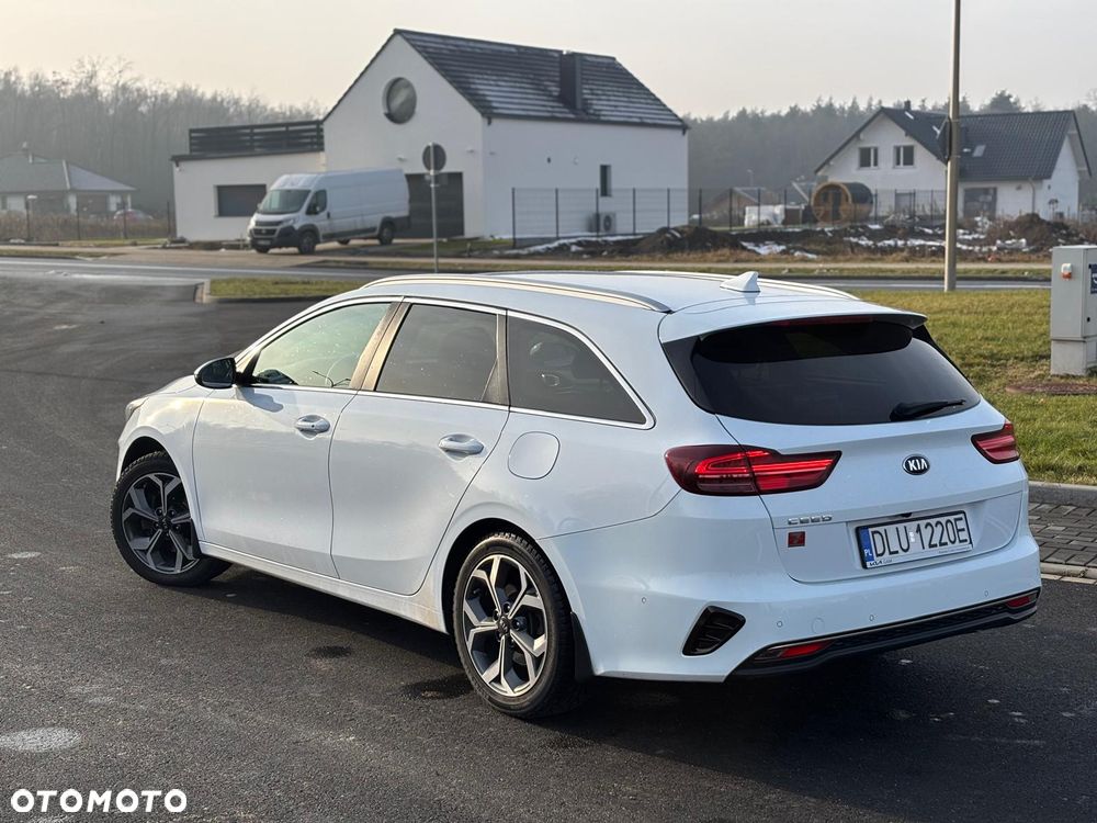 Kia Ceed 1.6 CRDi SCR L Business Line Plus - 6