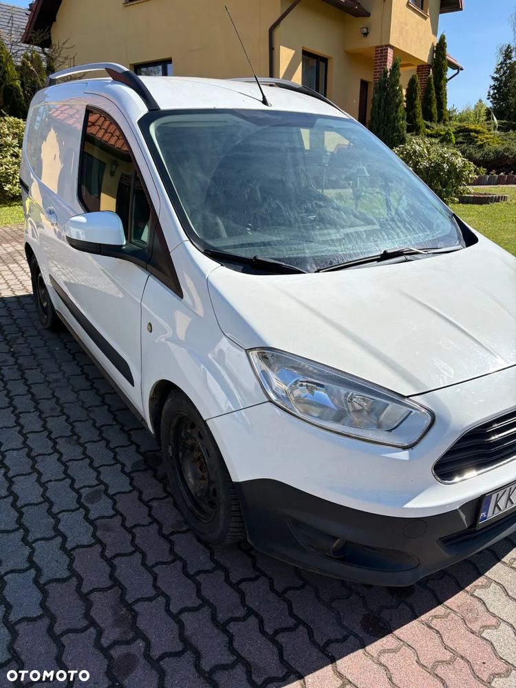 Ford Transit Courier - 2
