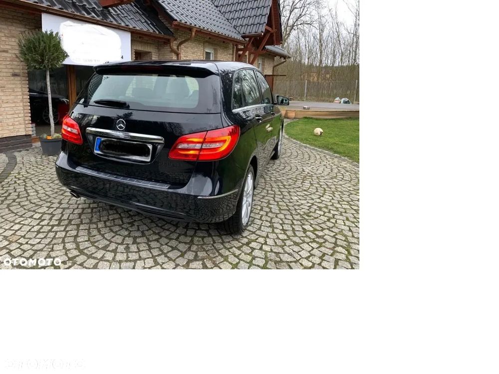 Mercedes-Benz Klasa B 180 - 16