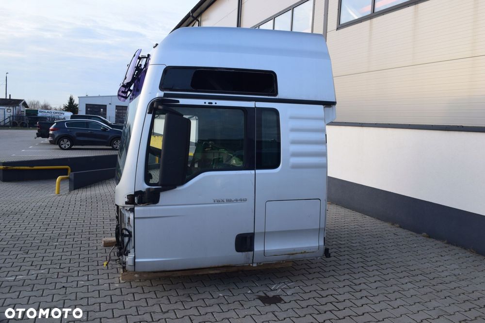 SZKIELET KABINY BEZ DRZWI MAN TGX XLX MAN TGX E5 - 2