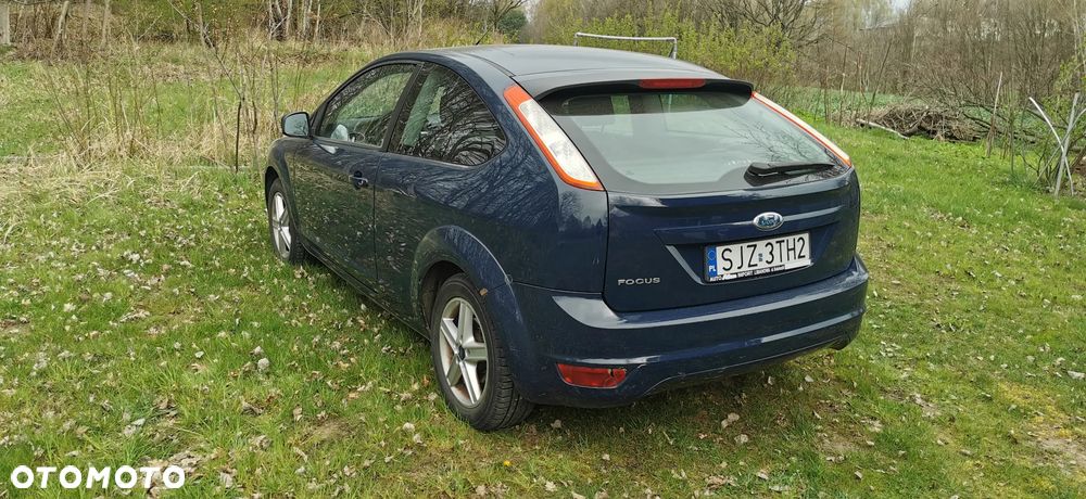 Ford Focus 1.4 Trend - 6