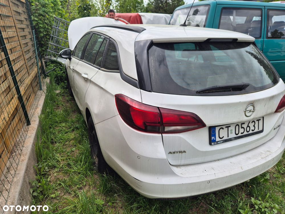 Opel Astra - 4