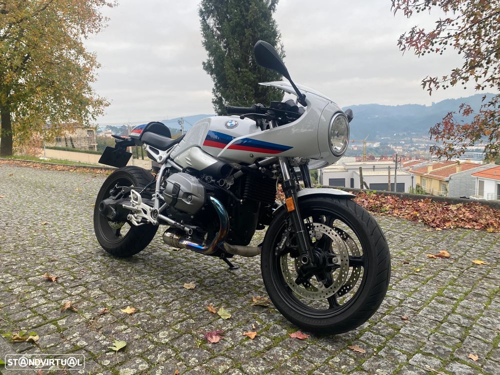 BMW R nineT Racer - 1