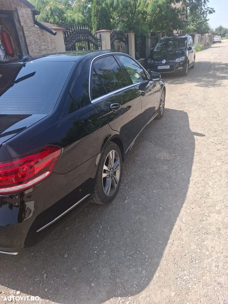 Mercedes-Benz E 200 BlueTEC 7G-TRONIC - 2