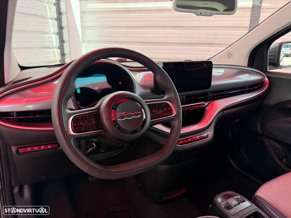 Fiat 500e La Prima - 9