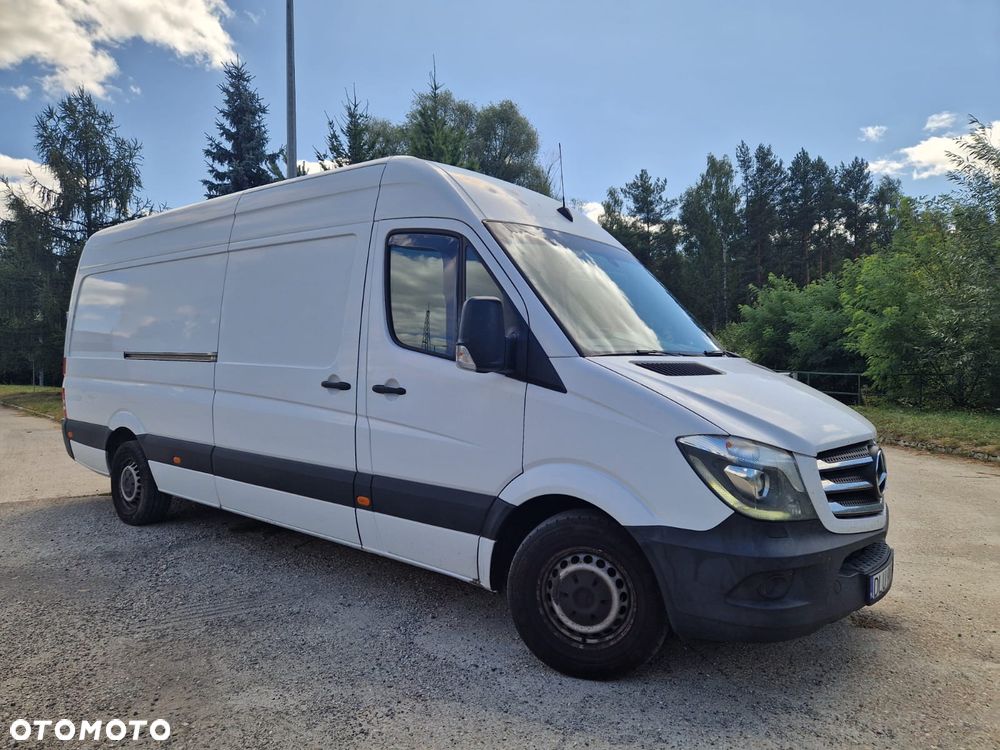 Mercedes-Benz Sprinter - 1