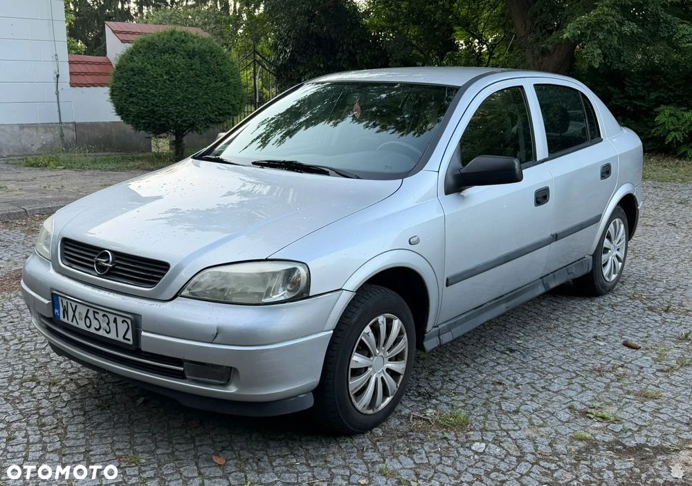 Opel Astra 1.4 Enjoy - 12
