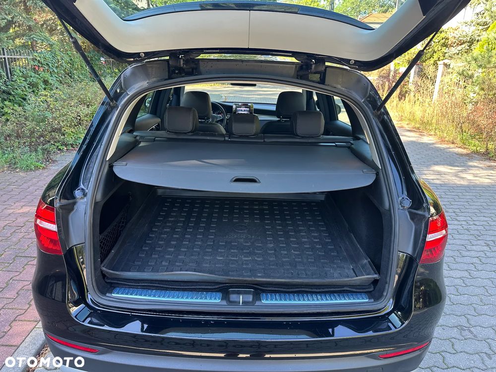Mercedes-Benz GLC 250 4Matic 9G-TRONIC Exclusive - 13