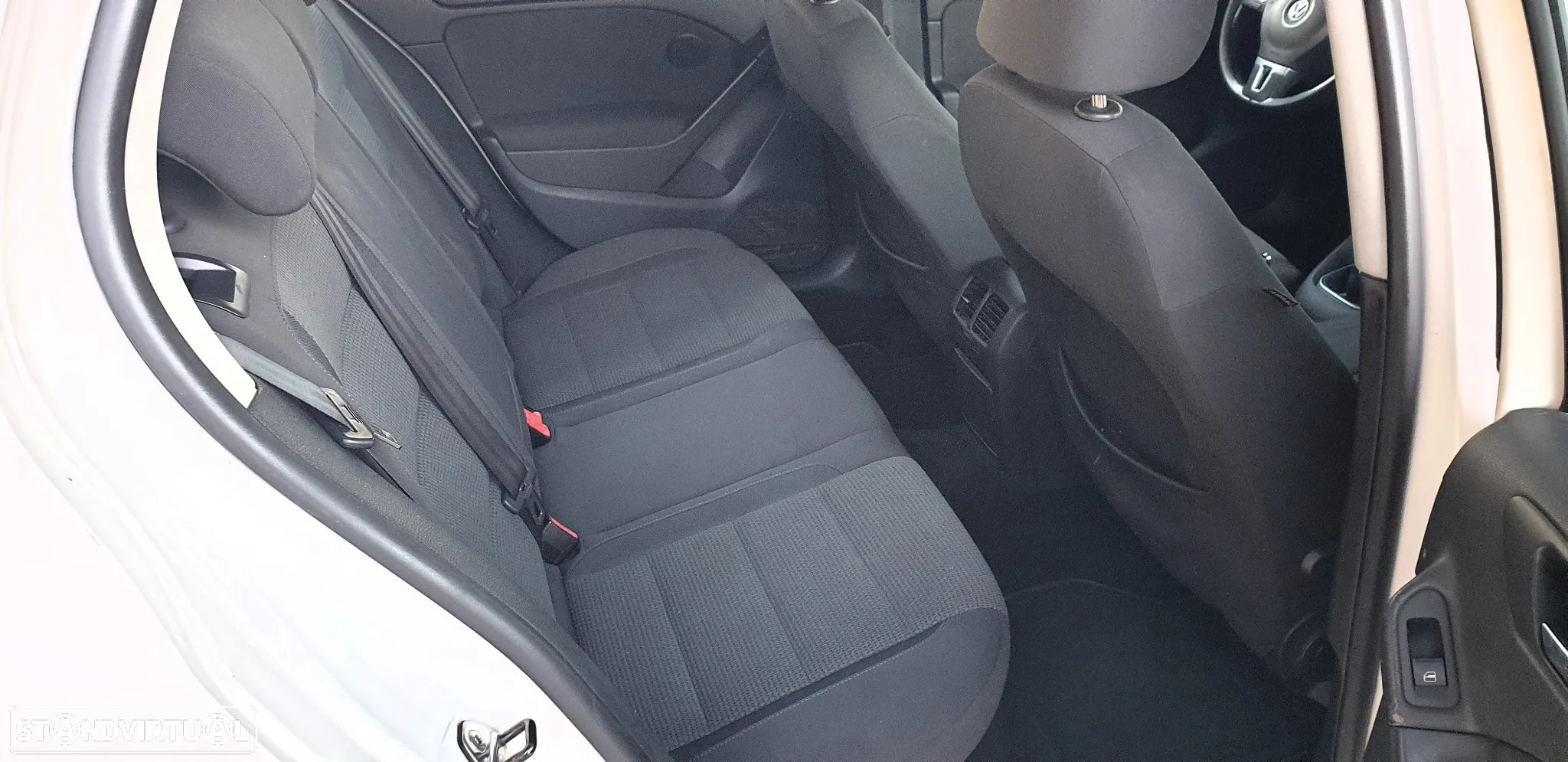VW Golf 1.6 TDi Edition - 15