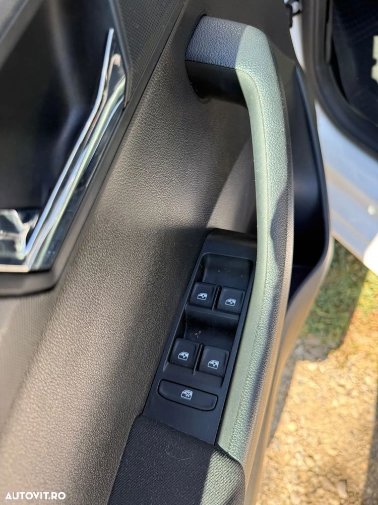 Skoda Fabia 1.0 TSI Ambition - 8