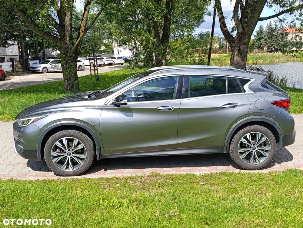 Infiniti QX30 2.0t DCT AWD Premium - 3