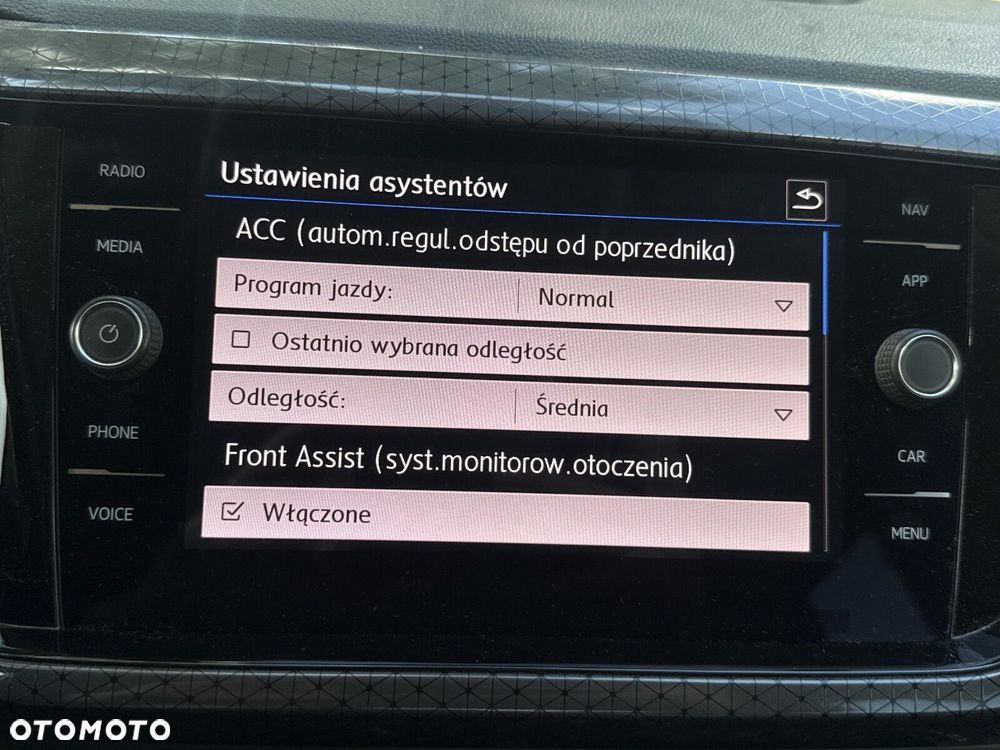 Volkswagen T-Cross - 21