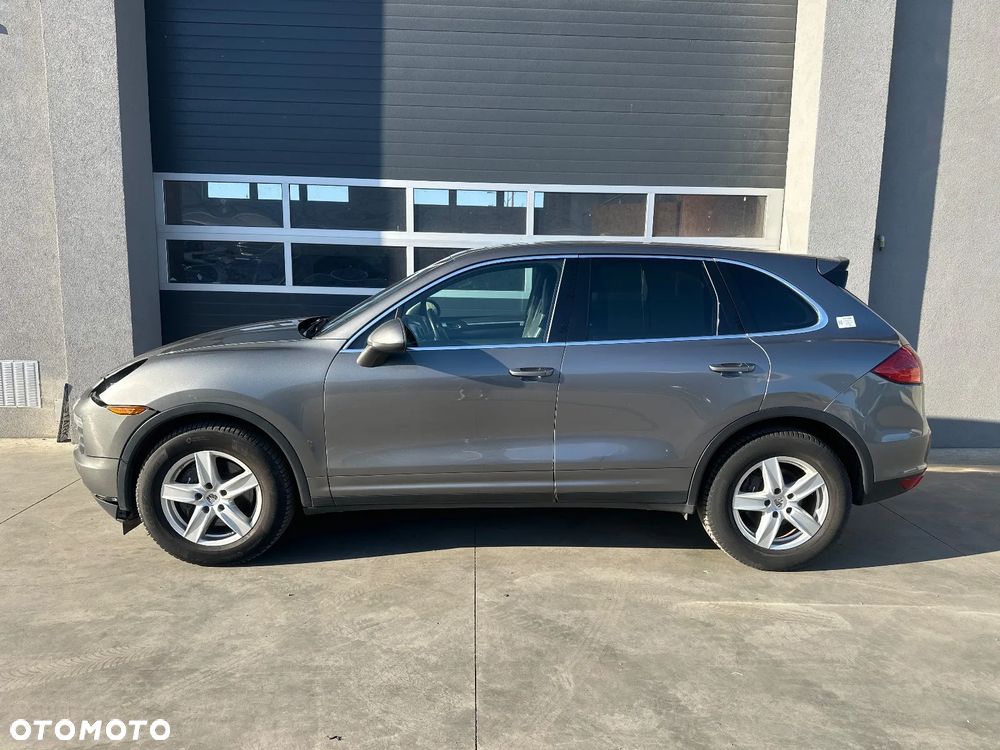 Porsche Cayenne - 7