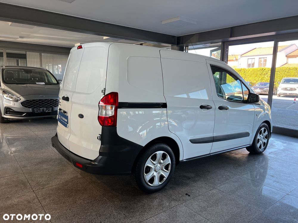 Ford Transit courier - 17