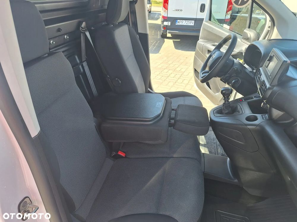 Toyota Proace City Van L2H1 3 osobowy Jak Doblo Partner Combo - 16