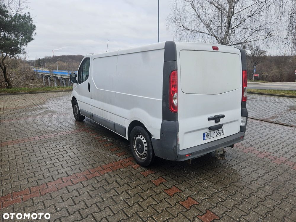 Opel Vivaro - 8