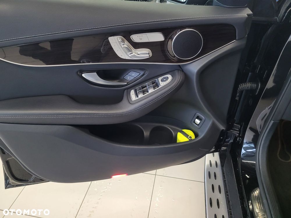 Mercedes-Benz GLC 220 d 4Matic 9G-TRONIC - 9