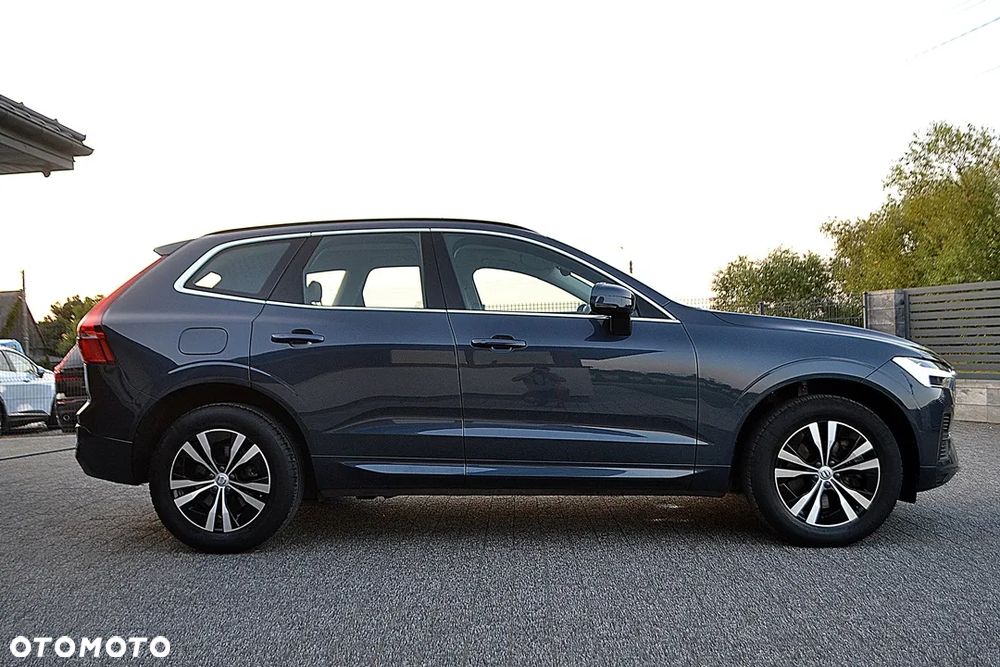 Volvo XC 60 B4 D Momentum - 7
