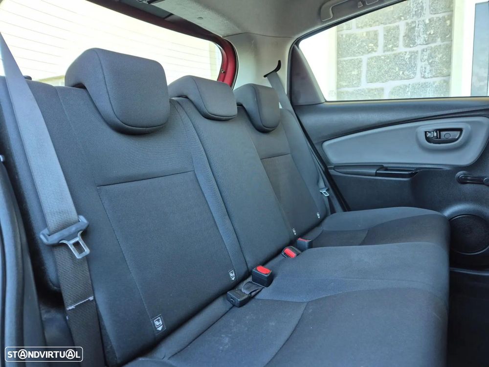 Toyota Yaris 1.5 VVT-i Active - 8