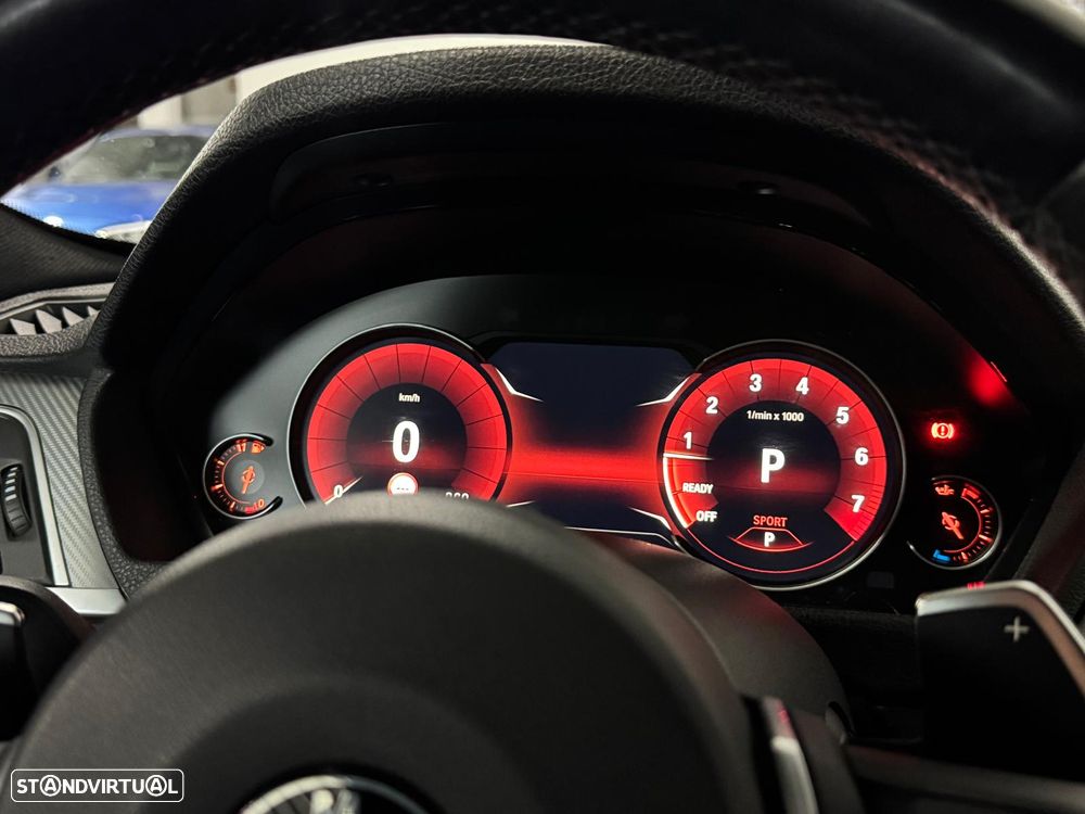 BMW 320 i Pack M Auto - 42