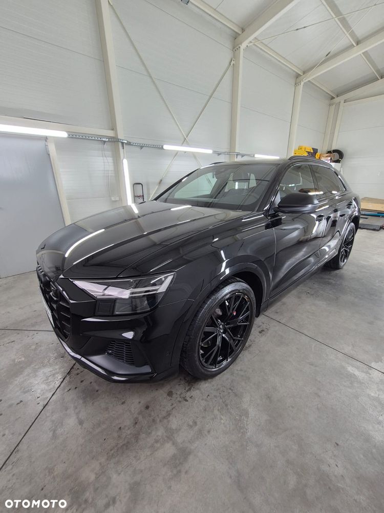 Audi SQ8 - 1