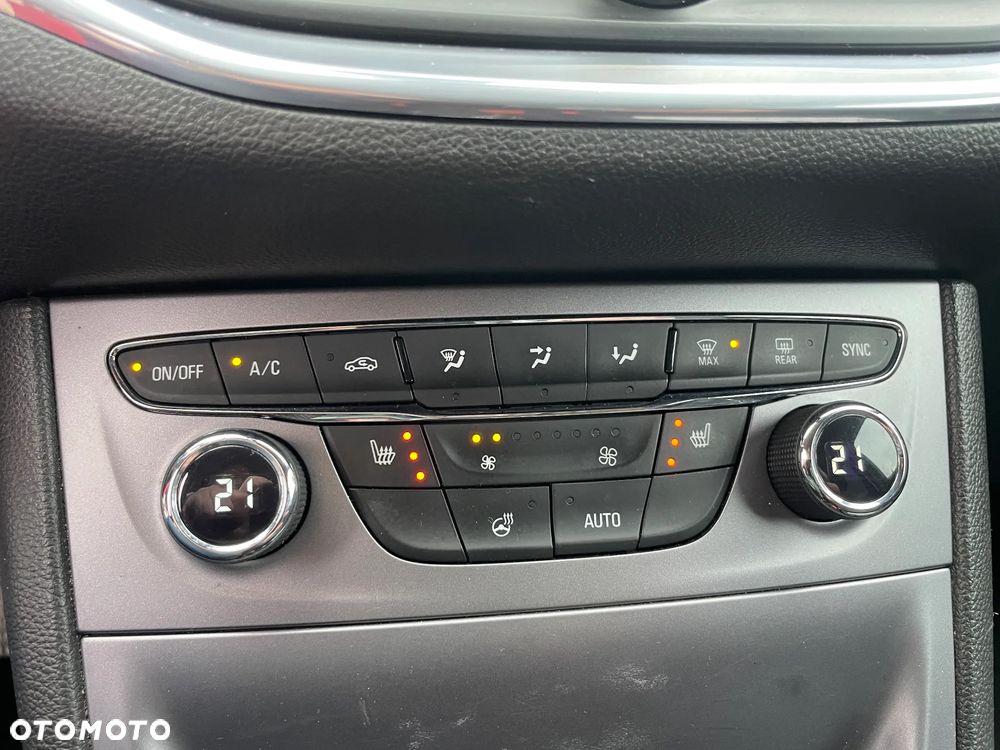 Opel Astra 1.6 CDTI DPF ecoFLEX Start/Stop Exklusiv - 19