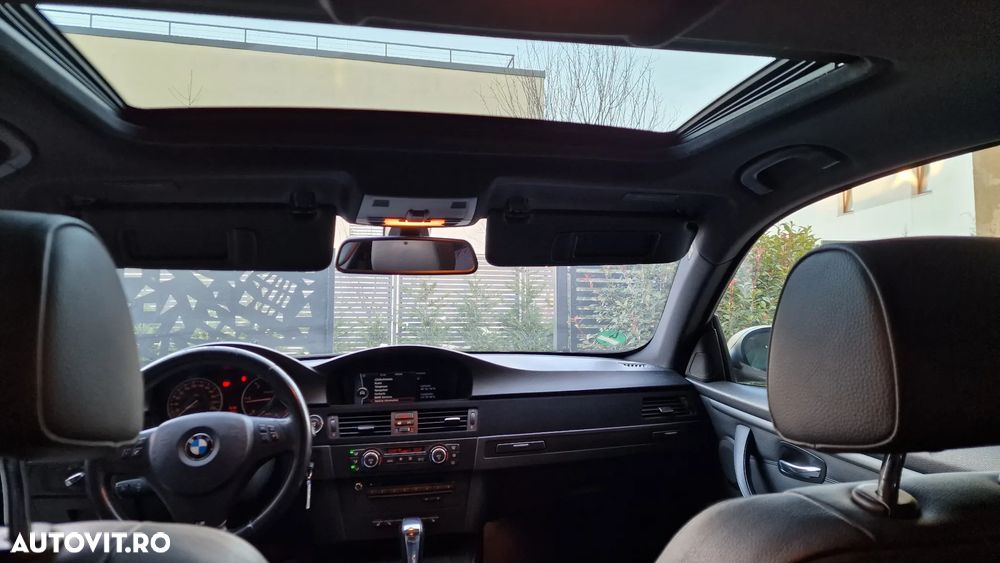 BMW Seria 3 320d DPF Aut. - 24