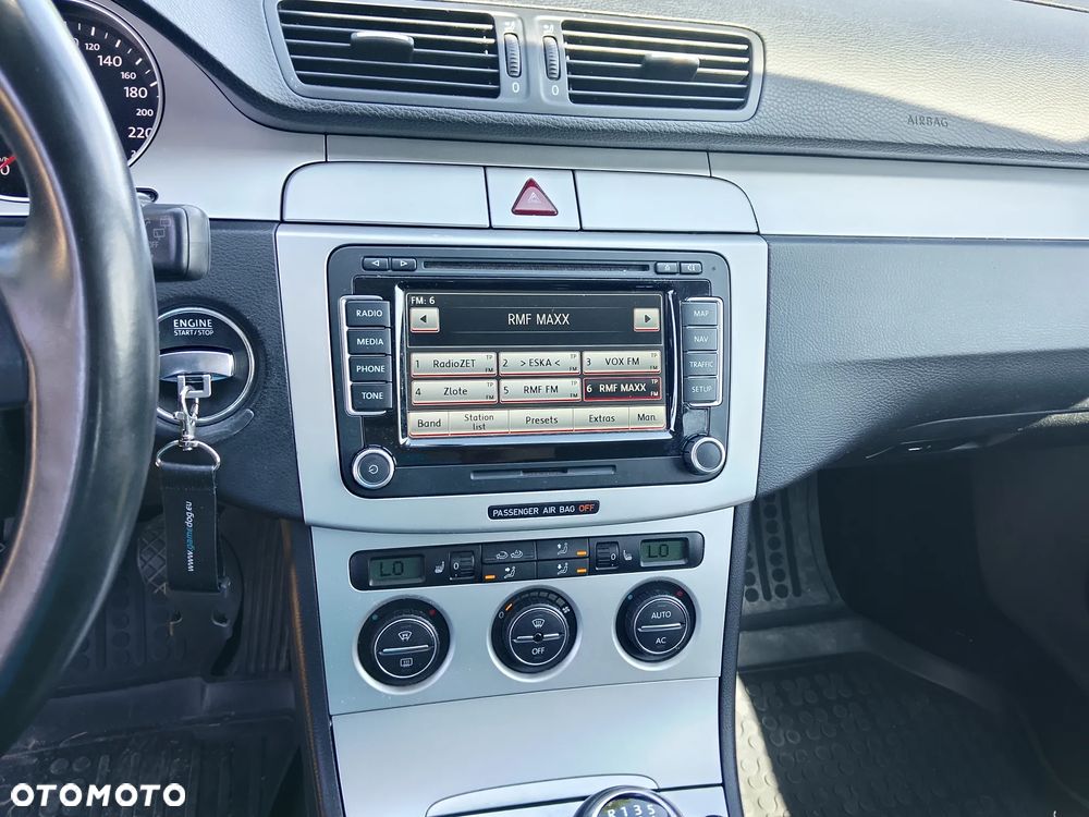Volkswagen Passat 2.0 TSI Sportline - 22