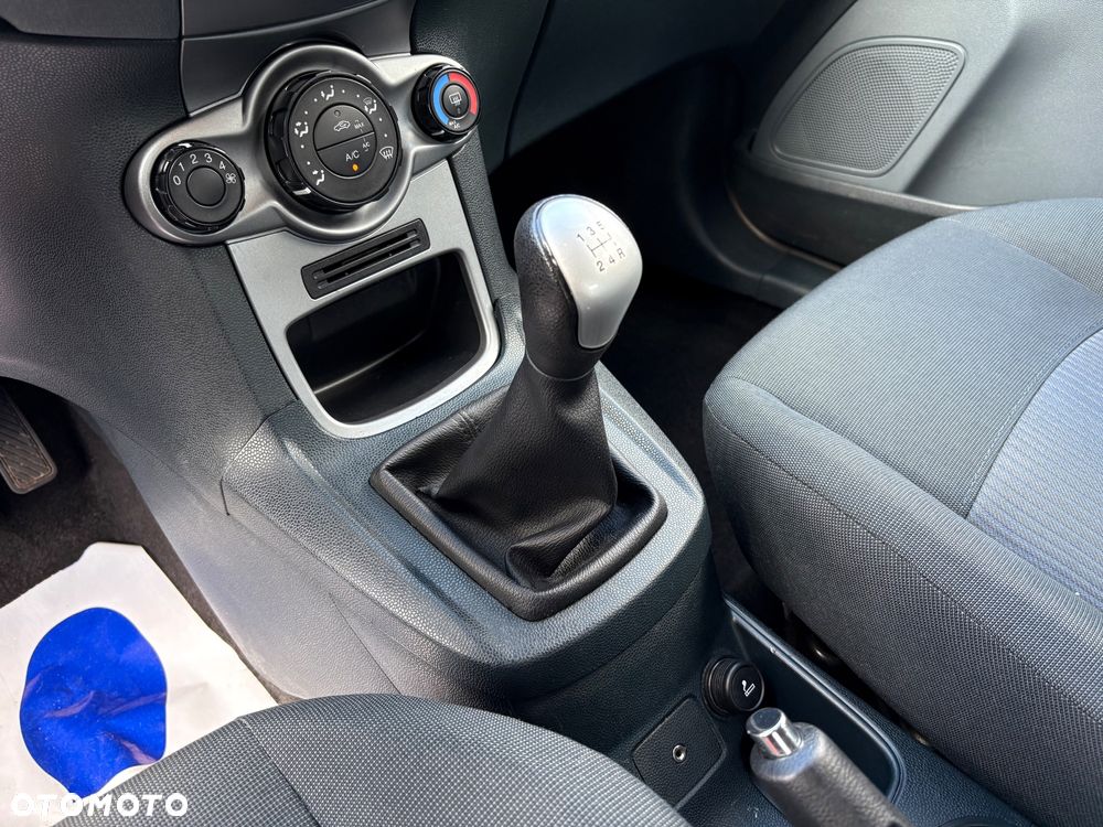 Ford Fiesta 1.25 Silver X - 17