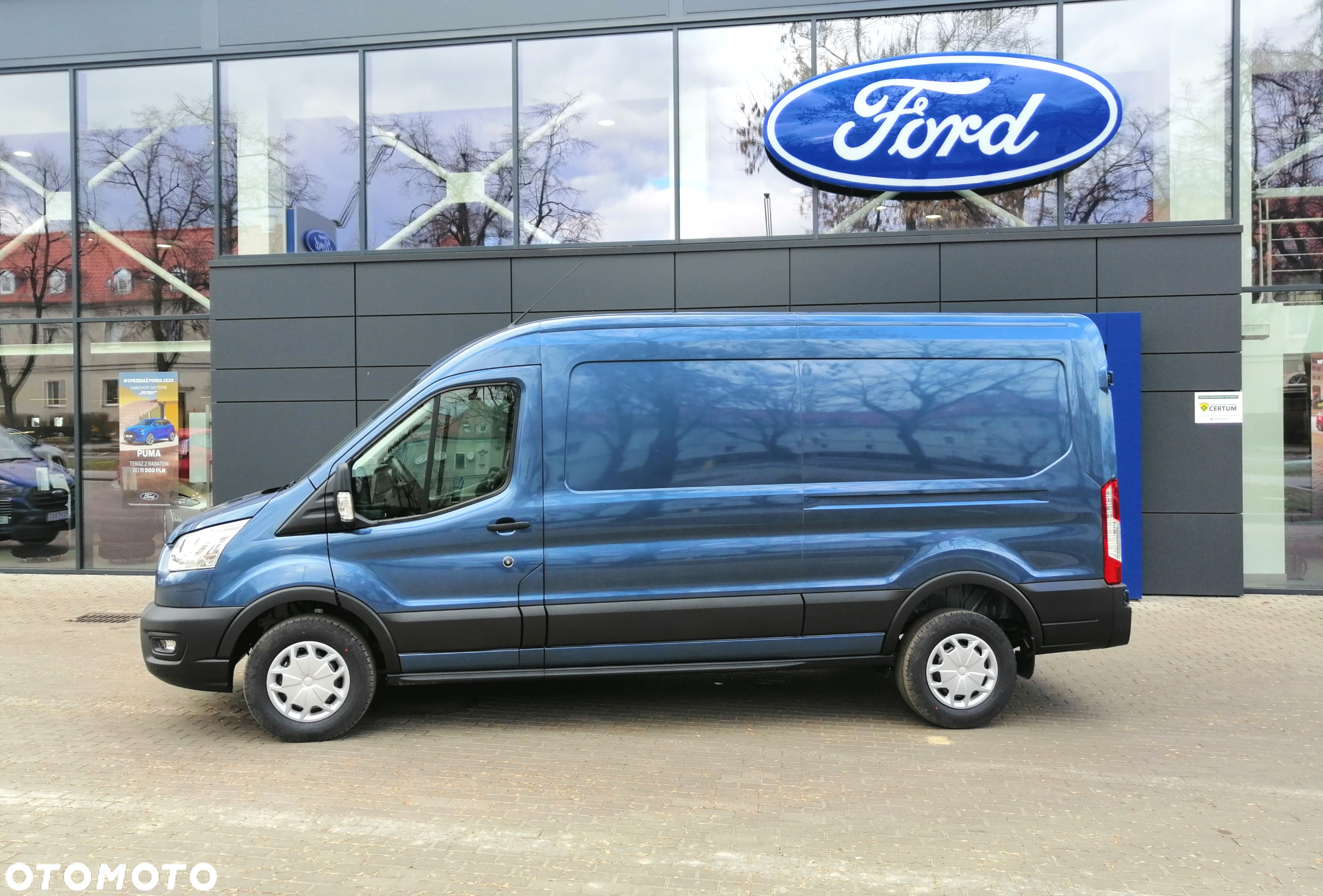 Ford Transit Van - 26