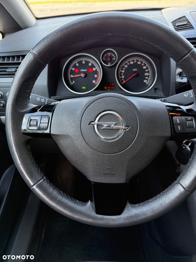 Opel Zafira 1.8 Cosmo - 23