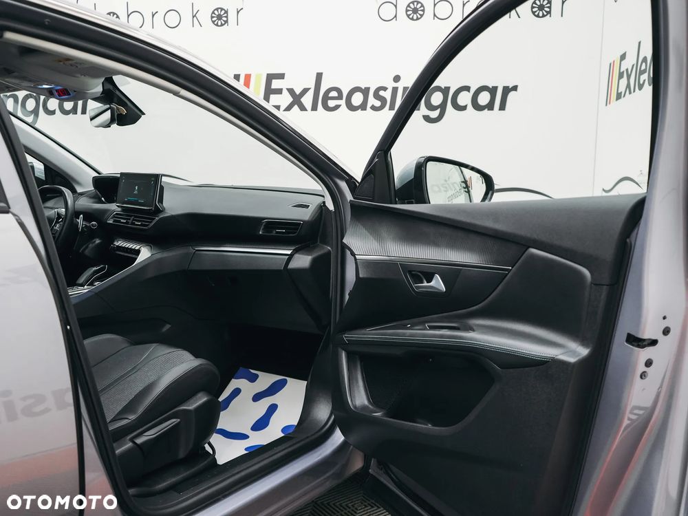 Peugeot 3008 225 e-EAT8 Allure - 33
