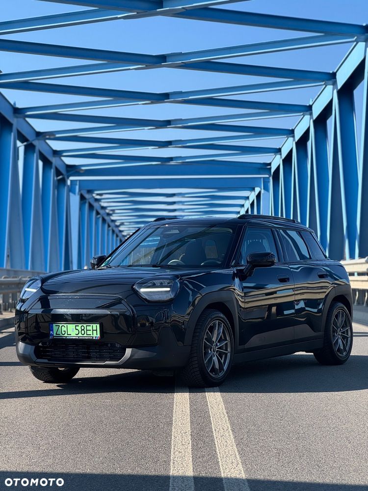 MINI Aceman E Essential Trim - 1